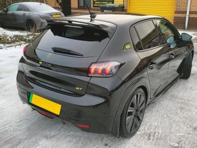 Takvinge Peugeot 208 från 2020-