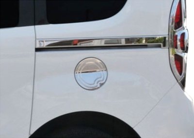 Tanklocksdetalj i Rostfritt stål till Fiat Dobló från 2010-
