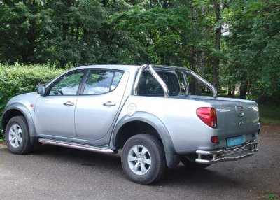 Targabåge/Flakbåge i Rostfritt stål till Mitsubishi L200 2006- & 2010-