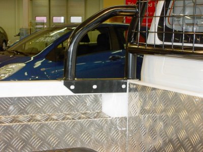 Targabåge/Flakbåge med galler till Toyota Hilux 2006-