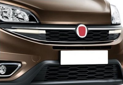 U-formad Grill i Rostfritt stål till Fiat Dobló från 2015-