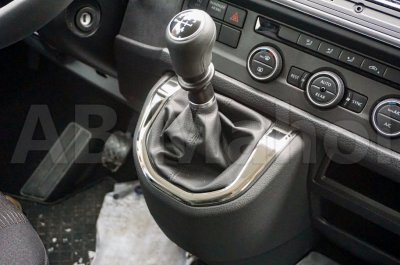 Växelspaksdetalj till VW Transporter T6 2016-2019