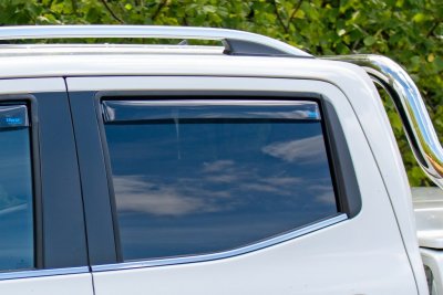 Vindavvisare Jeep Compass från årsmodell 2017-