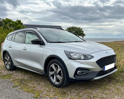 Vindavvisare Ford Focus från 2018- | Mörktonade
