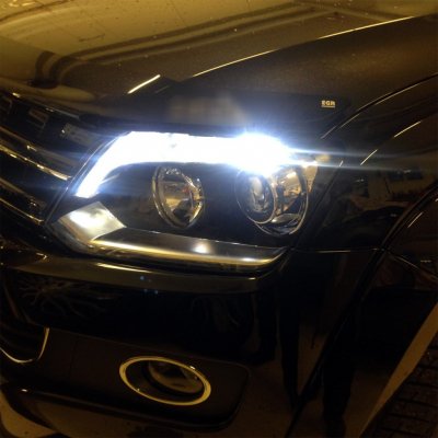 Xenonstrålkastare med LED-DRL till Volkswagen Amarok från 2011-