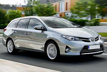 Toyota Auris Touring Sports from 2013-2019